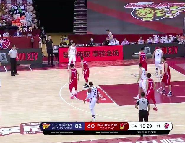 14, 罗马核心染红离场，十人苦战险守平局  